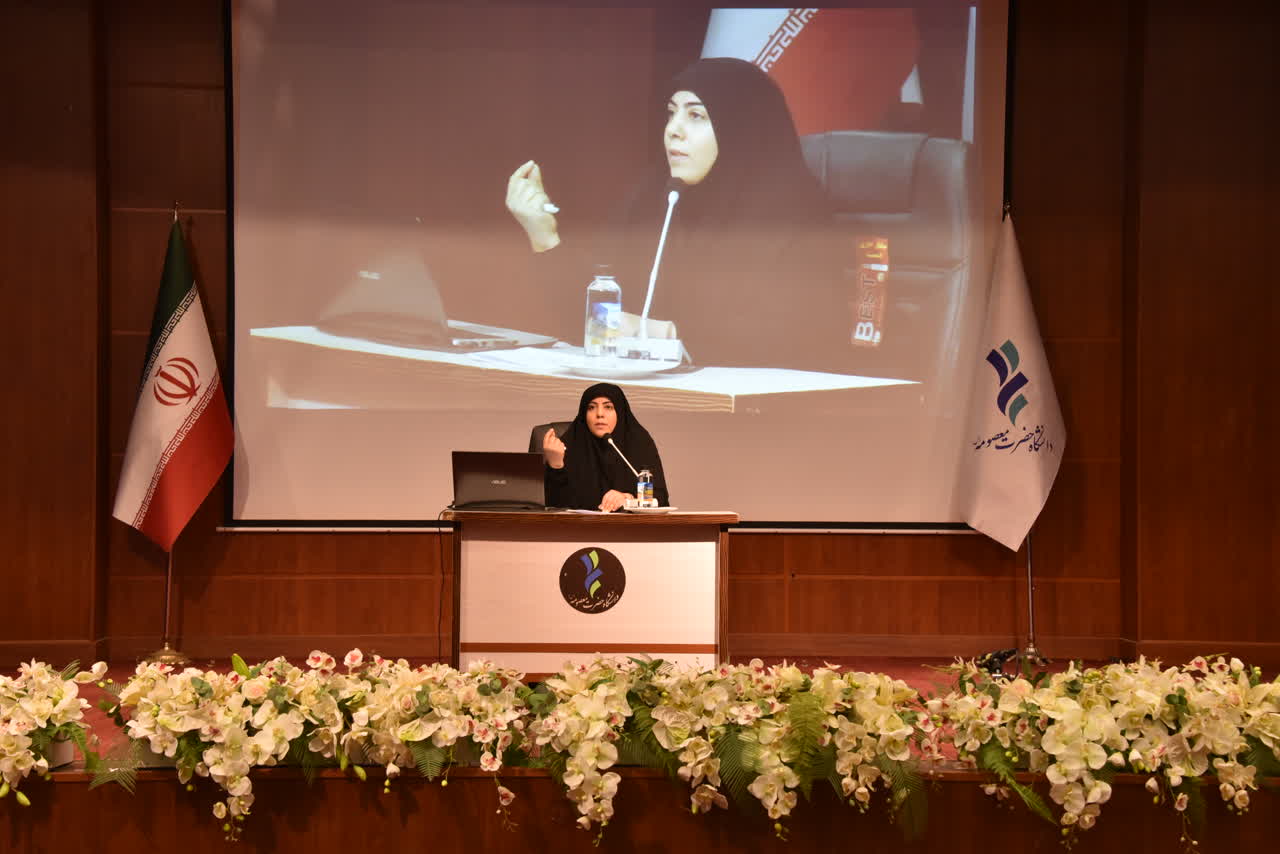 جوامعی که از سلاح دانش غافل بمانند، تحت سلطه دیگران قرار خواهند گرفت.